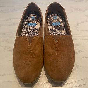 TOMS Star Wars Chewbacca Shoes Women’s Size 9.5